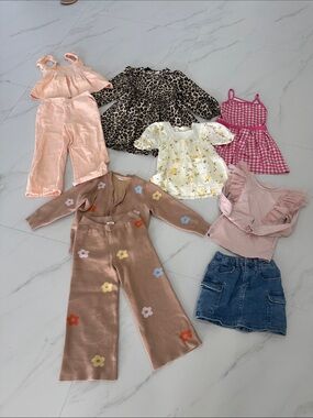9 Piece Girls Mixed Outfit Bundle size 5/6T